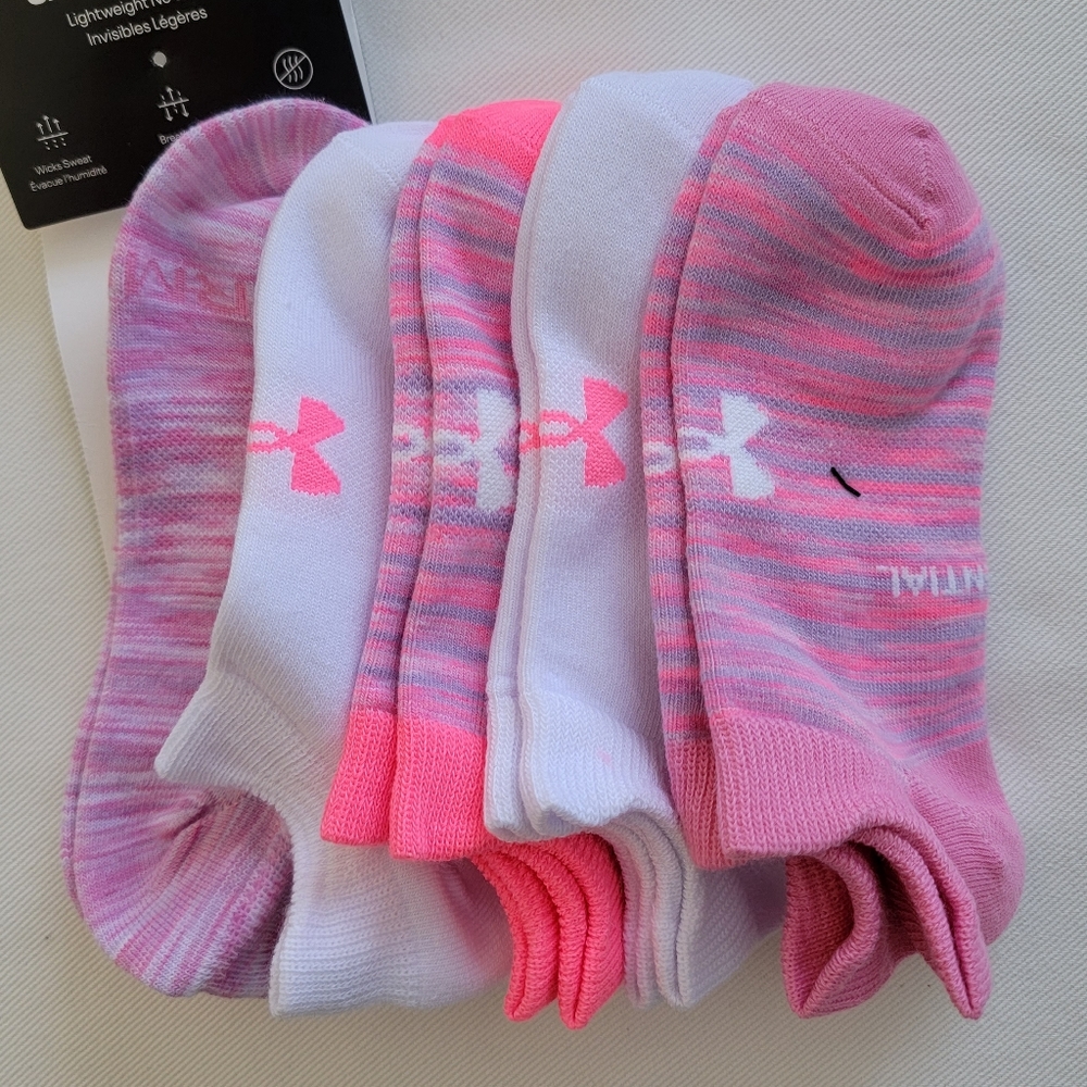Under Armour UA Essentials 5 Pack No Show Invisibles Socks New 13.5 - 4.5 Youth